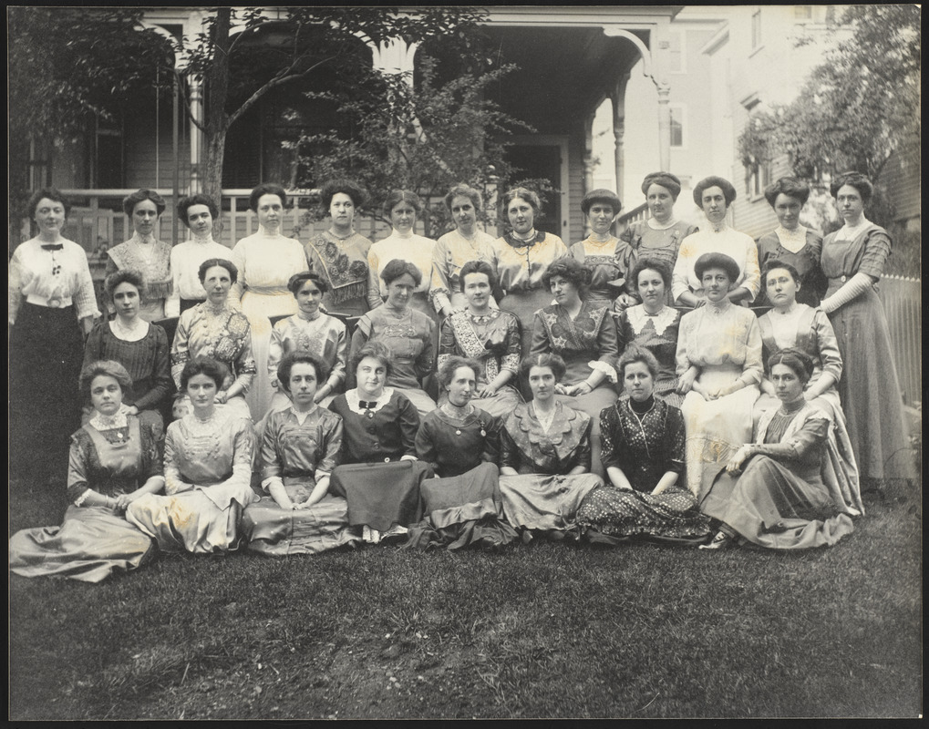 Reunion of 1897 LHS class in 1912