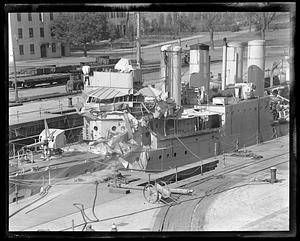 Destroyer USS McFarland nearly cut in two by the USS Arkansas while off Nantucket. Ship is preparing to go into Navy Yard drydock