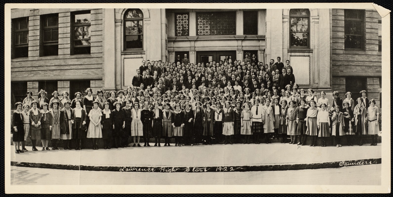 Lawrence High class 1922 - Digital Commonwealth