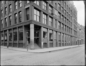 Pearl Street and Atlantic Avenue, Boston Tea Party