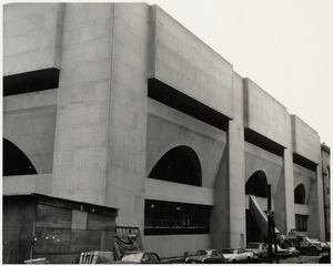 Boston Public Library Johnson building construction, exterior complete, January 1972