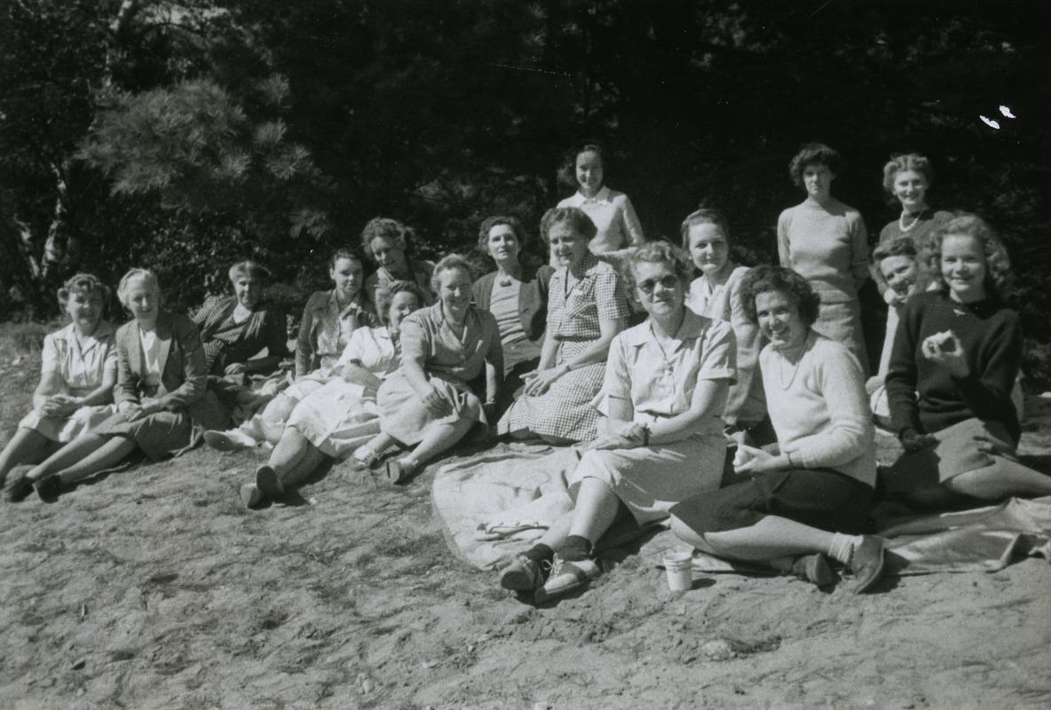 Faculty picnic (Abbot Academy)