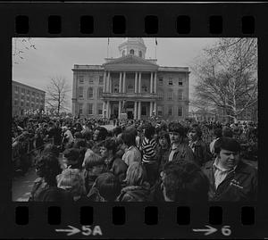 Crowd waiting to see President Gerald Ford in Concord, New Hampshire