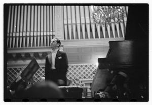 Sanroma Jesus at Boston Pops performance close ups from under the piano