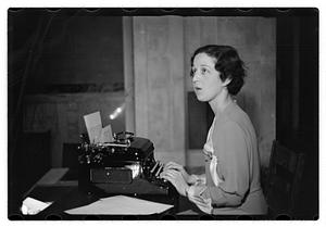 Miss Mabel Goguem typewriter demonstration