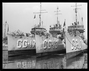 Coast Guard boats CG-10, CG-13 and CG-17 at Navy Yard