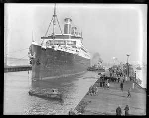 SS Leviathan, dry docking South Boston