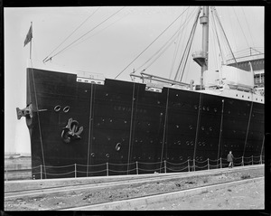 SS Leviathan - dry dock