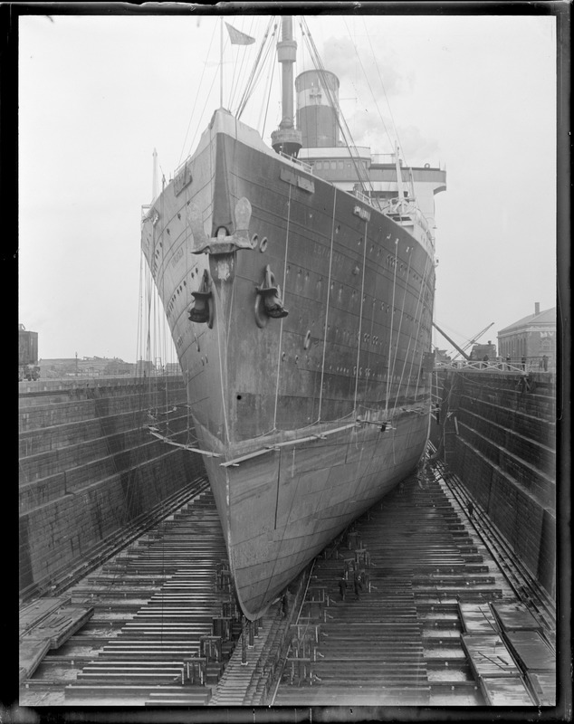 SS Leviathan - drydock
