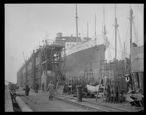 SS Robert E Lee showing holes in her bottom after she struck rocks off Manomet Ledge off Plymouth