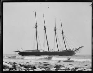 Ship - 4-masted aground
