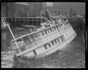 Steamer Catherine sinks at T-wharf