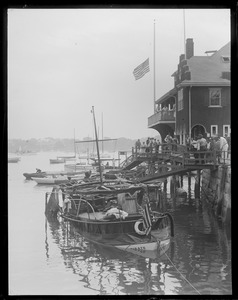 Power cruiser Pirate capsizes in storm off Marblehead. Three of crew drowned.