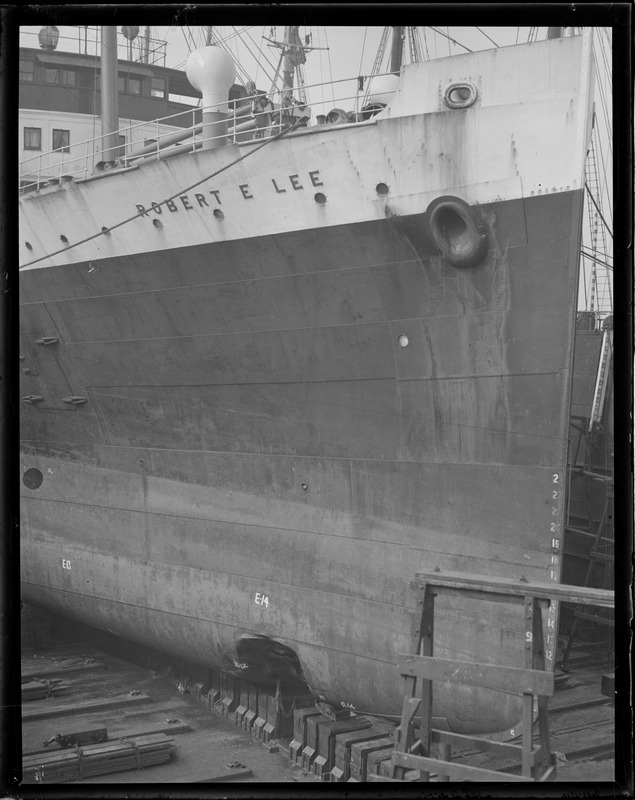 SS Robert E. Lee in drydock showing damage from running aground off  Plymouth - Digital Commonwealth