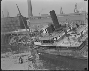 SS Coyote sinks at her dock in Chelsea