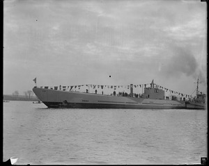 Launch of the V-4 - U.S.'s largest sub