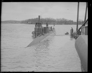 U.S. submarine torpedo boat just put into the water at Fore River Shipbuilding Co., Quincy