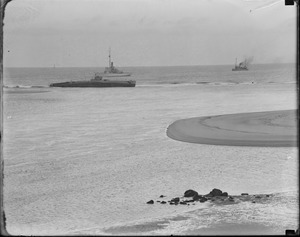 Sub S-19 runs aground off Nauset Beach in Orleans