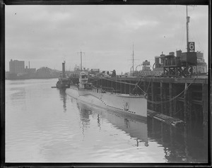 U.S. sub S-8, Charlestown Navy Yard