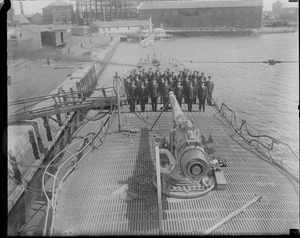 Uncle Sam's largest sub commissioned in Portsmouth, N.H. Navy Yard. V-4 is mine laying sub.