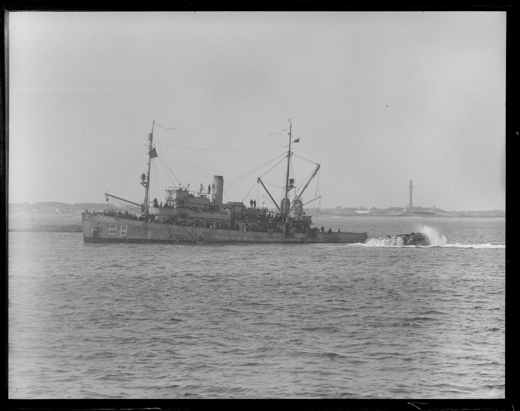 Tug falcon raising sub S-4 off Provincetown