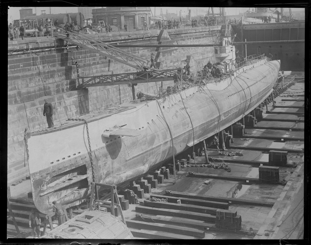 Sub S-4 in drydock at Navy Yard