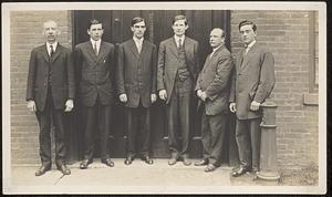 W. G. O'Connell, J. Davison, T. M. Pomeroy, H. P. Kittredge, E. Gardiner, N. Morris, 1910