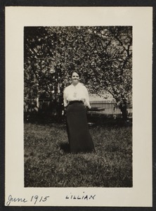 June 1915, Lillian