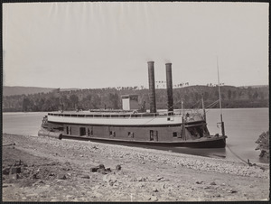 US gunboat "General Grant" on Tennessee River