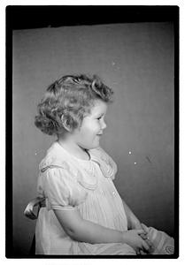 Collier Mrs. & 2 children