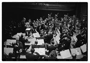 Harvard & Radcliffe Glee Clubs symphony Woodworth conducting, Symphony Hall