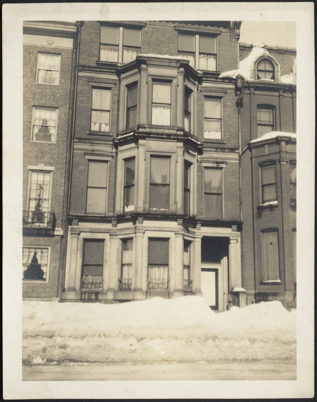 Exterior— front of townhouse in winter