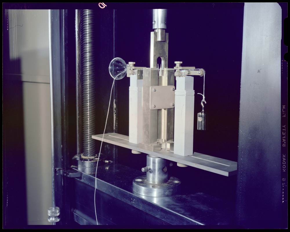 CEMEL, strand cutting force test instrument, close up