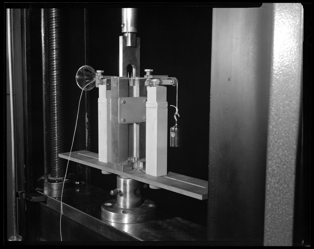 CEMEL, strand cutting force test instrument, close up