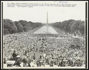 Washington: Crowds gather at the Lincoln Memorial 7/4 to hear Rev. Billy Graham (lower left) address an interfaith religious service to lead off a day-long "Honor America Day" observance.