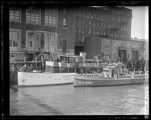 Yacht "Prudence" rum runner 250,000 yacht seized with 1500 cases of pre-prohibition rye worth $150,000 captured in Dorchester Bay, Sept. 11, 1932