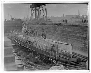 Sub S-4 in drydock at Navy Yard