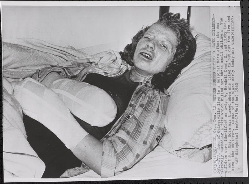Mother burned trying to save children