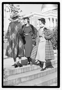 Models posing, Boston State House