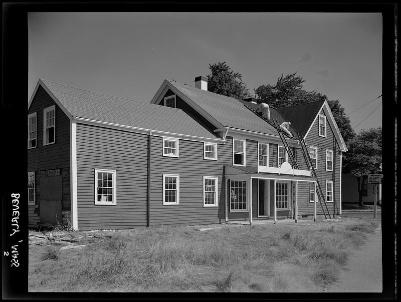 Beverly, house exterior