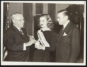 Shubert Theatre, Army & Navy Drive. Malcolm Nichols. Joan Bennett. Morton Downey