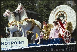 Reina, Cortesia de Hotpoint y la Unica float, Festival Puertorriqueño 1976