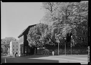 Corner of Washington and Pleasant Street