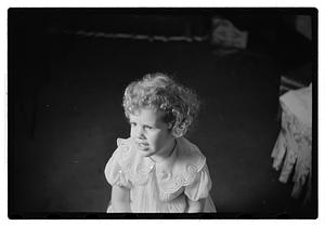 Collier Mrs. & 2 children