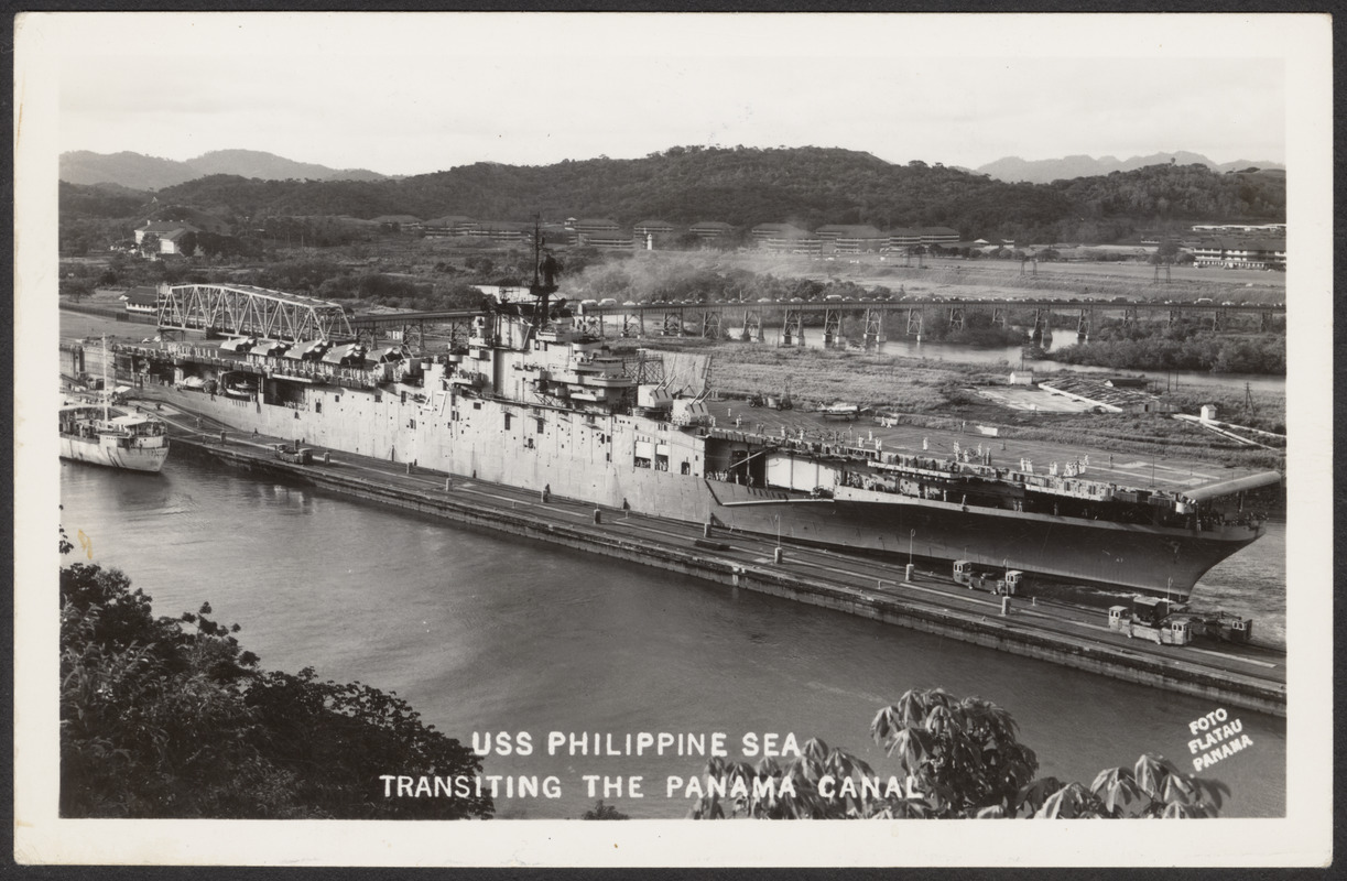 USS Philippine Sea transiting the Panama Canal