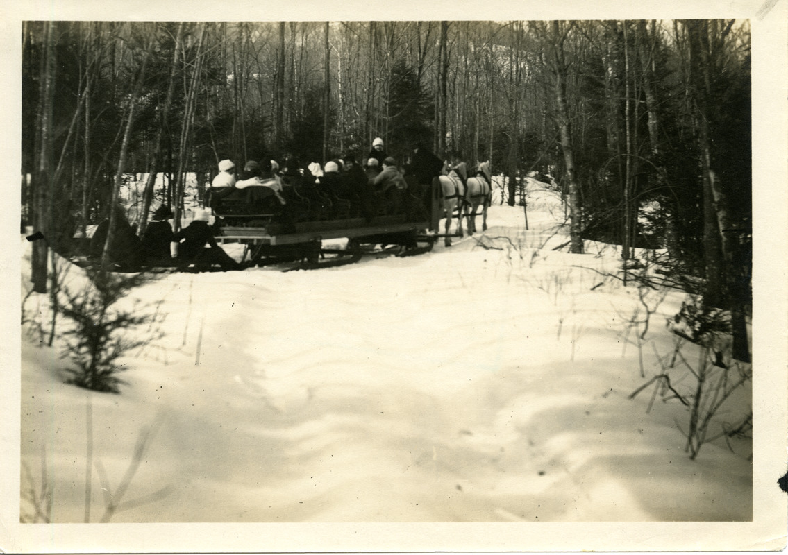 Abbot Academy sleigh ride at Intervale