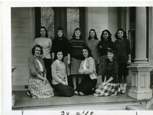 Abbot Academy Juniors: third row: Smith, Woolverton, Jeffers, Herrera; second row: Merrick, Pendleton, Olney; Front row: Newhall, Black, Hawkins