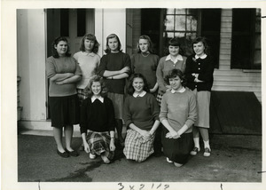 Abbot Academy Juniors: Backes, Harmon, Webster, Mansfield, Flowers, Stevens; front row: Gibbs, Massie, Quigg