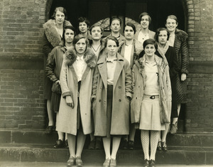 Abbot Academy granddaughters: back row: Carol Grosvenor, Constance Haag, Emily Bullock, Marianna Smith, Helen Ripley; middle row: Abby Castle, Faith Chipman, Rosamond Castle, Miriam Rand; front row: Clara Smith, Linda Rollins, Carolyn Bullock