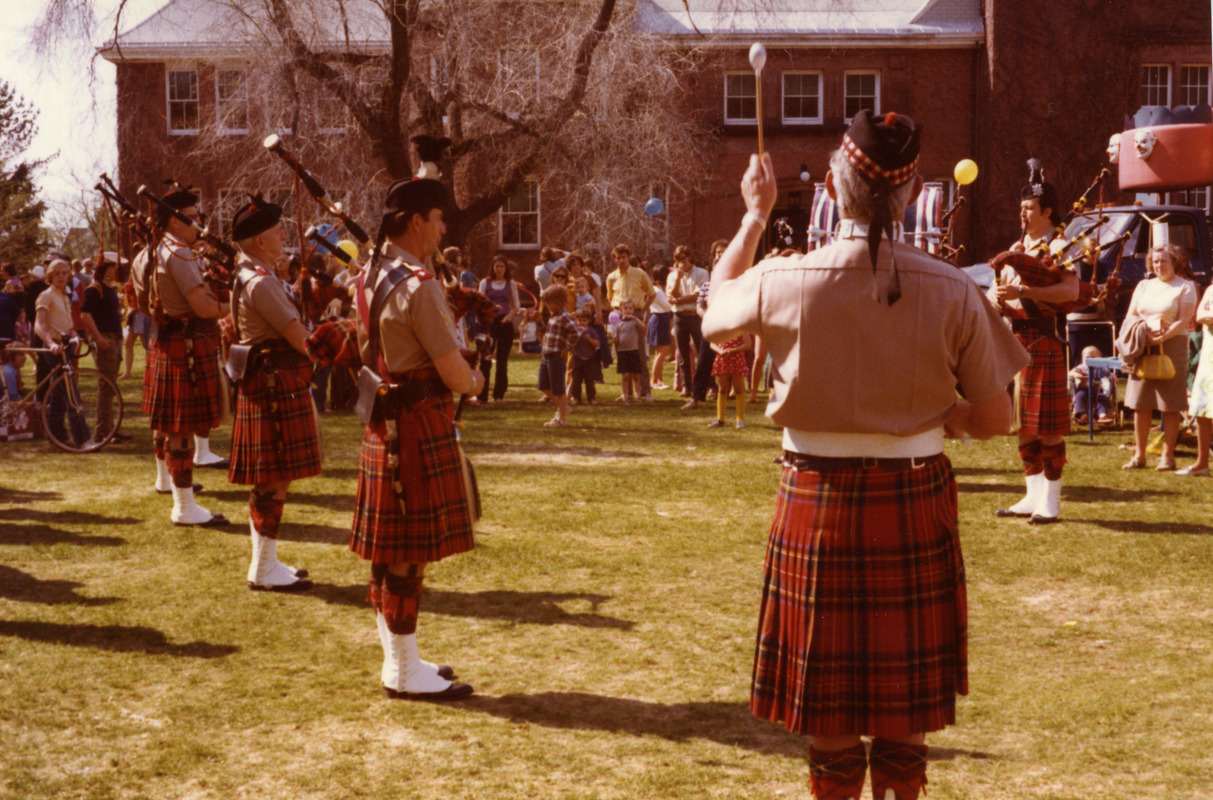 Abbot Academy Bazaar bagpipers